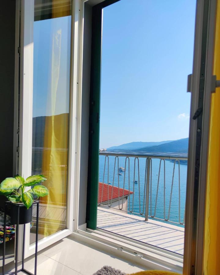 Apartment Noemi With A Direct Beach View ราบัซ ภายนอก รูปภาพ