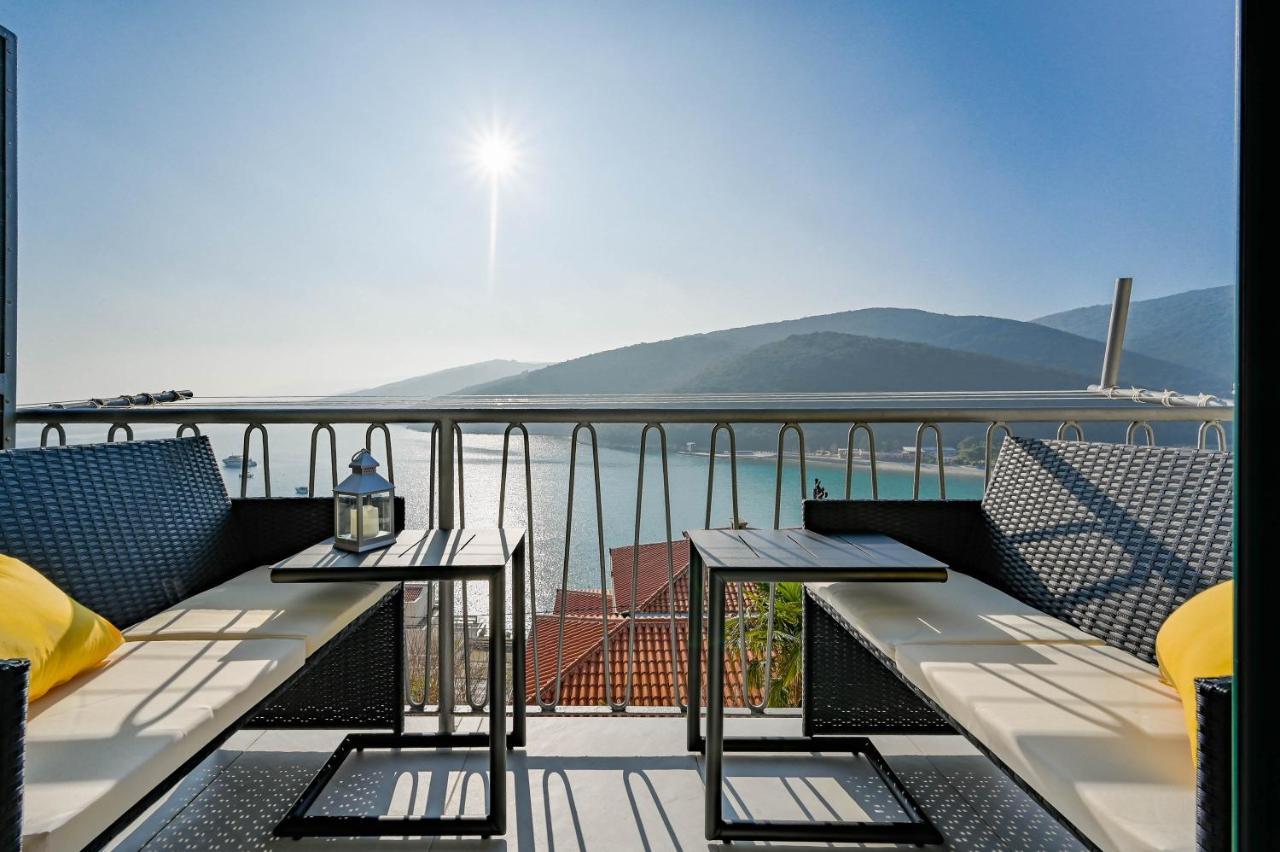Apartment Noemi With A Direct Beach View ราบัซ ภายนอก รูปภาพ